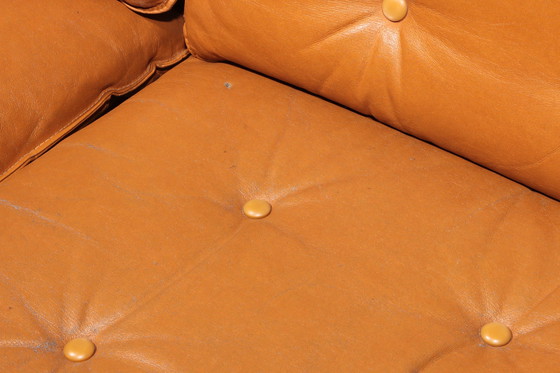 Image 1 of Canapé trois places en cuir vintage avec table basse