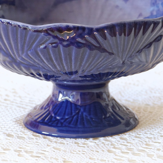Image 1 of Ancienne Grande Coupe À Fruits Cobalt Relief Coquillage
