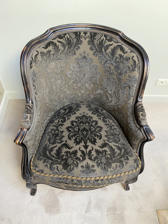 Image 1 of Fauteuil classique