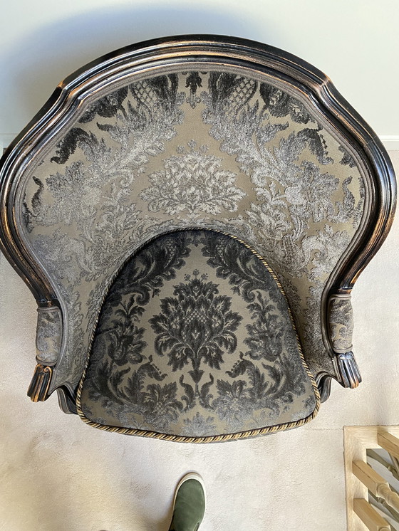 Image 1 of Fauteuil classique