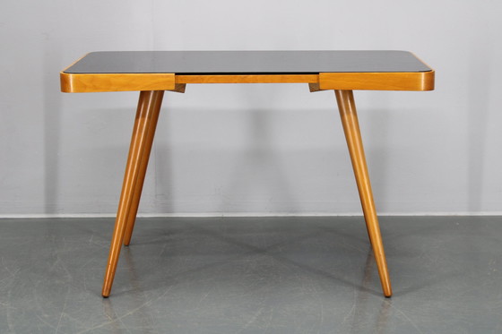 Image 1 of 1960S Table basse en hêtre avec plateau en verre , Tchécoslovaquie