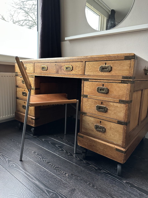 Bureau ancien