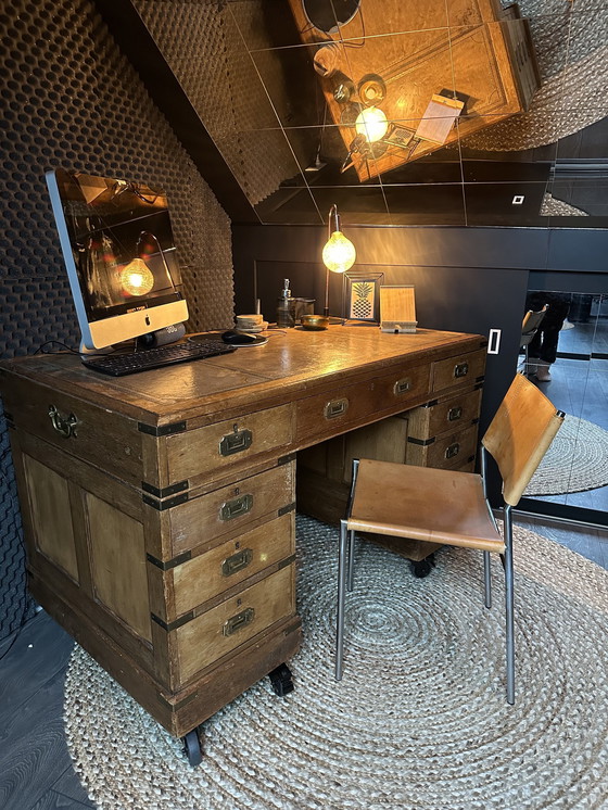 Image 1 of Bureau ancien