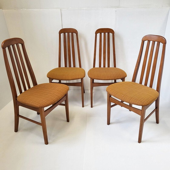 Image 1 of Ensemble de 4 chaises vintage par Jentique, 1970