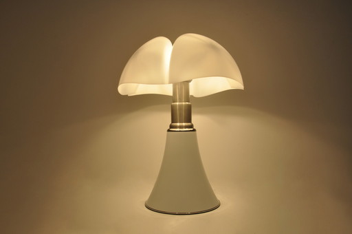 Lampe à poser Pipistrello blanche par Gae Aulenti pour Martinelli Luce