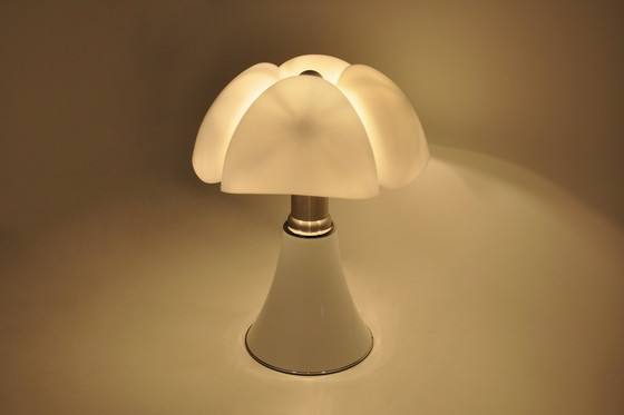 Image 1 of Lampe à poser Pipistrello blanche par Gae Aulenti pour Martinelli Luce