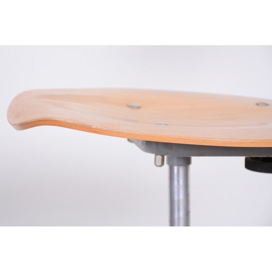 Image 1 of Chaise pivotante vintage, Tchécoslovaquie 1970
