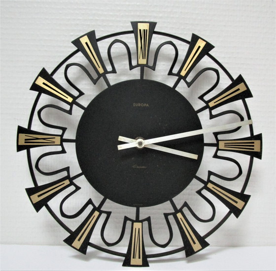Image 1 of Horloge Murale Métal Design Allemand Années 60