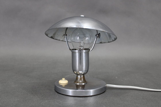 Image 1 of Lampe de table en nickel Bauhaus 1930S, Tchécoslovaquie