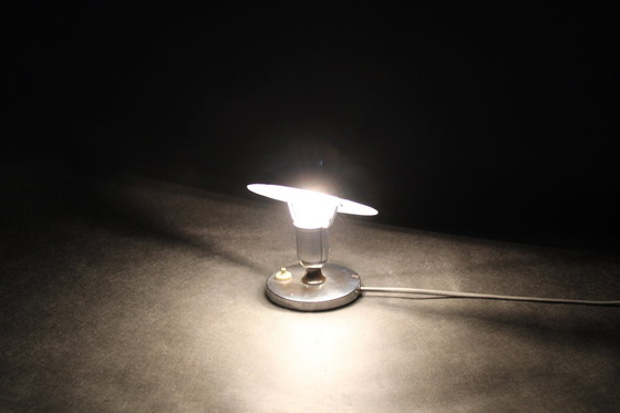 Image 1 of Lampe de table en nickel Bauhaus 1930S, Tchécoslovaquie