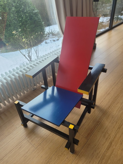 Fauteuil Rouge Et Bleu Gerrit Rietveld Cassina