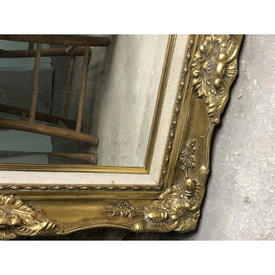 Image 1 of Miroir vintage en bois doré rectangulaire