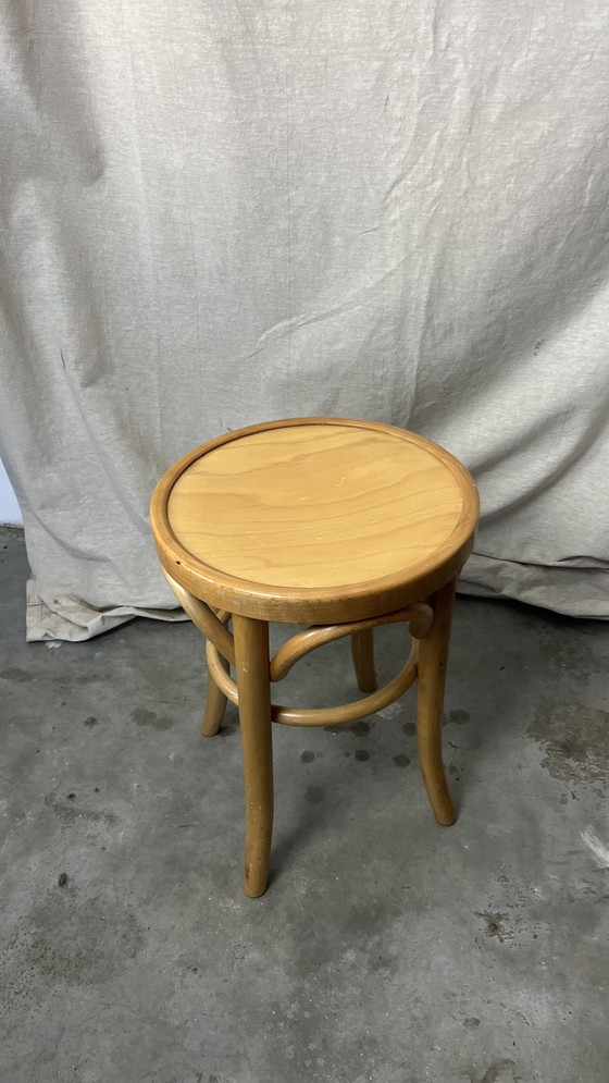 Image 1 of Tabouret de style Thonet