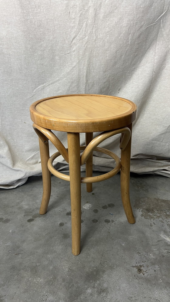 Image 1 of Tabouret de style Thonet