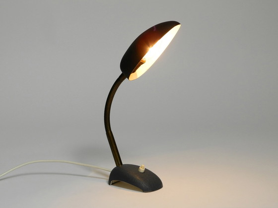 Image 1 of Magnifique petite lampe de table des années 1950 avec col de cygne en métal de Gebrüder Cosack Allemagne