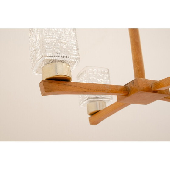 Image 1 of Lustre vintage en verre taillé et bois, Tchécoslovaquie 1970