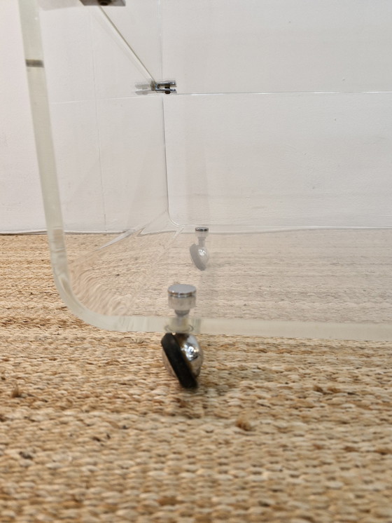 Image 1 of Table basse vintage de l'ère spatiale / Meuble en plexiglas 70S