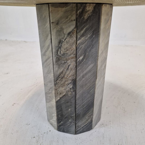 Image 1 of Table basse ronde vintage en marbre italien, 1980