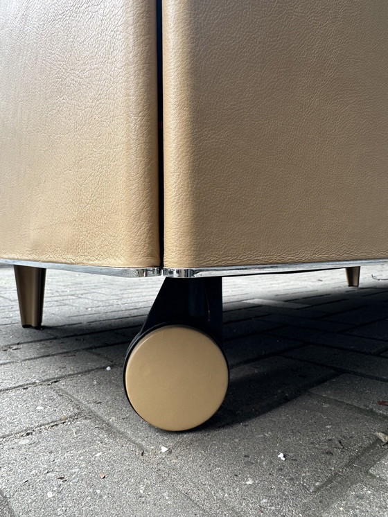 Image 1 of Poltrona Frau Twice. Canapé design de Pierre Cerri.