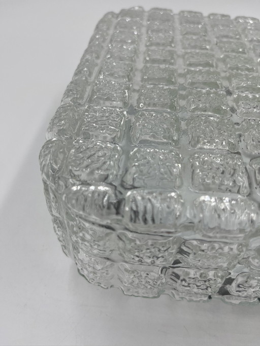 Plafonnier Carré En Verre Moulé Avec Relief