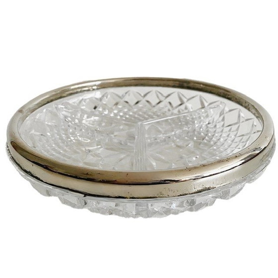 Image 1 of Bonbonnière vintage en cristal avec bord argenté