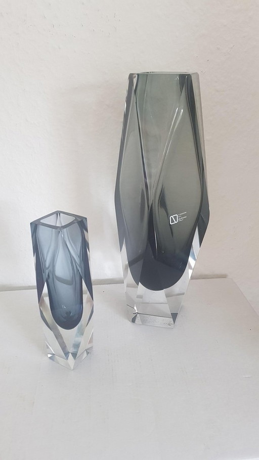 2X Vase en verre de Murano à facettes de Nason, 1960S