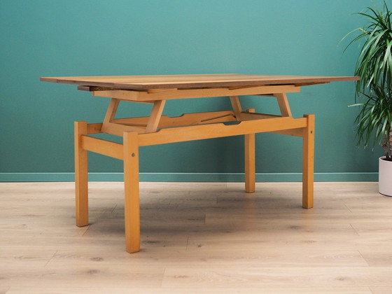 Image 1 of Table en hêtre, design danois, années 1980, fabricant : Ofm