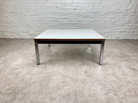 Image 1 of Table basse vintage moderniste Table d'appoint chrome blanc 70S