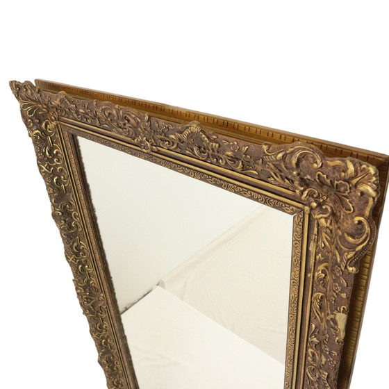 Image 1 of Grand miroir doré de style baroque