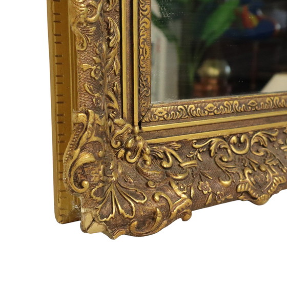 Image 1 of Grand miroir doré de style baroque