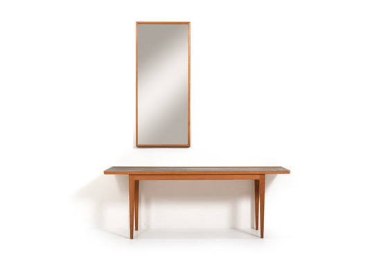 Image 1 of Lit de jour, table et miroir Frits Henningsen