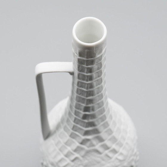 Image 1 of Manfred Frey Ak Kaiser Vase en porcelaine Bisque Crocodile Fossile Relief Op Art Duo