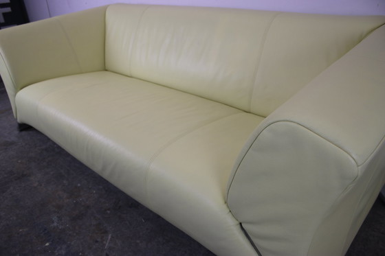 Image 1 of Rolf Benz 322 Club Canapé trois places design jaune cuir véritable