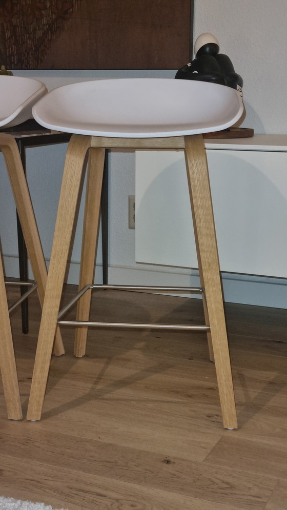 Image 1 of 2 X Hay Aas32 Tabouret de bar blanc, structure en bois