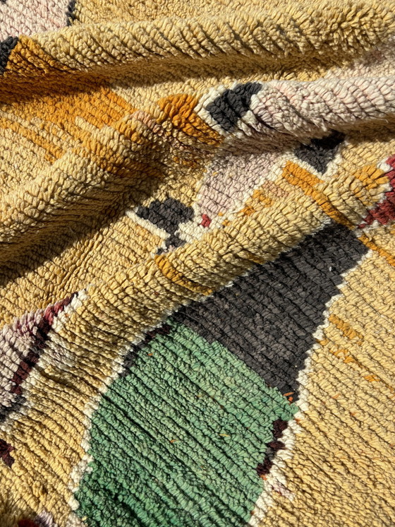 Image 1 of Sun- Tapis marocain en laine jaune