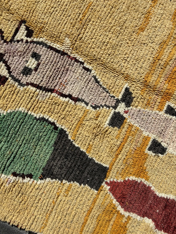 Image 1 of Sun- Tapis marocain en laine jaune