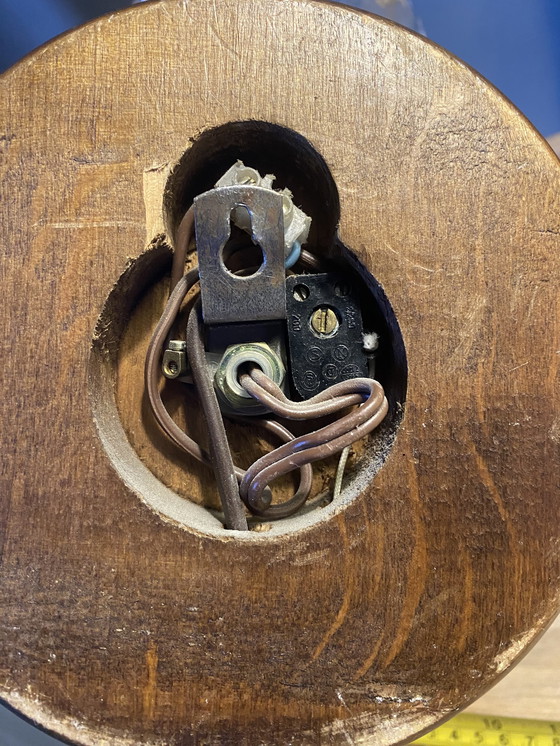 Image 1 of Lampe murale vintage en bois et laiton