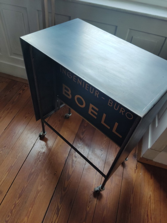 Image 1 of console, chariot de bar, modern industrial, Boell, pièce unique, acier brut, rollbar, noir-or