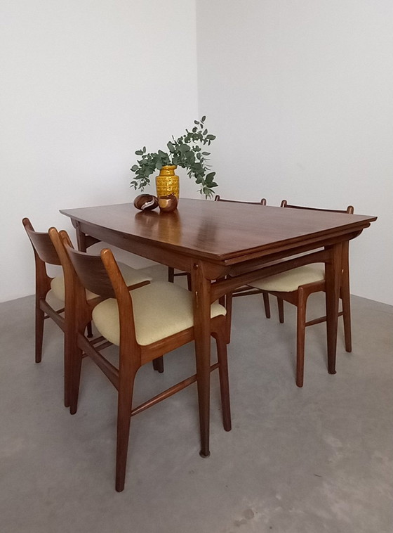 Image 1 of Faarup Table de salle à manger danoise design Mid Century en bois de rose