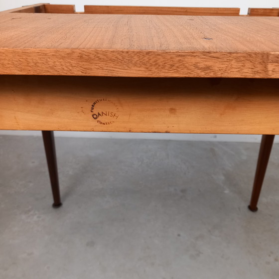 Image 1 of Faarup Table de salle à manger danoise design Mid Century en bois de rose