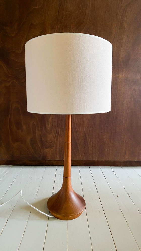 Image 1 of Grande Lampe De Table Vintage En Teck, Éditée Par Kirk, Danemark, Années 60