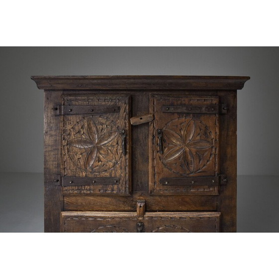 Image 1 of Armoire vintage "œuvre d'art populaire" en bois massif, France 1800