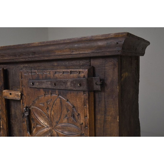 Image 1 of Armoire vintage "œuvre d'art populaire" en bois massif, France 1800