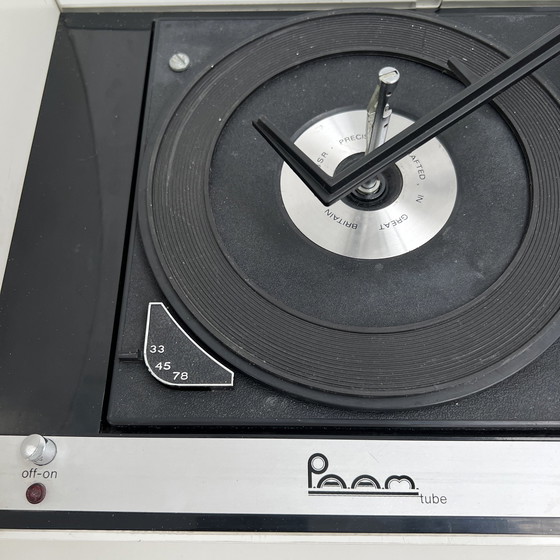 Image 1 of Console stéréo à tube Paam blanc par Yonel Lebovici, 1968