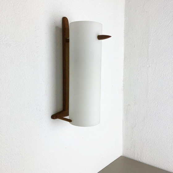 Image 1 of Applique scandinave vintage en teck et verre par Uno et Östen Kristiquil pour Luxus, Suède 1960
