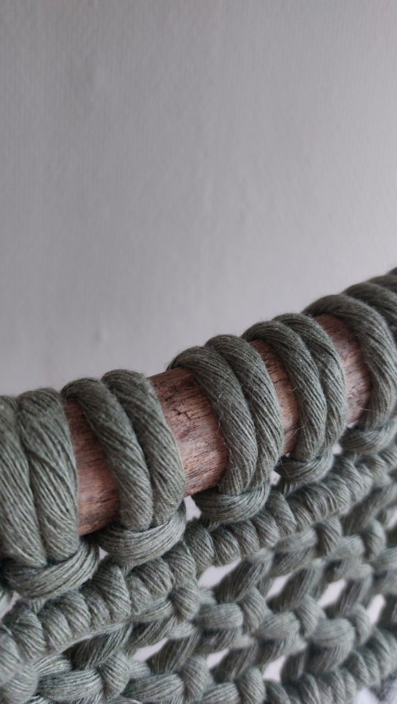 Image 1 of Accroche murale en macramé vert