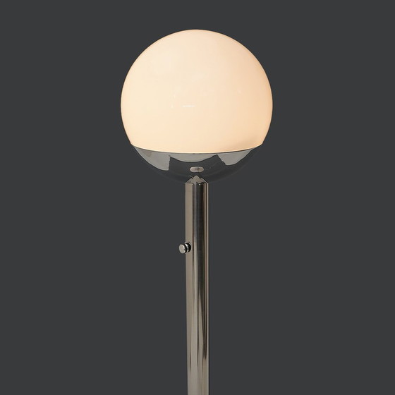 Image 1 of Lampadaire en métal chromé et verre par Luci, 1970S