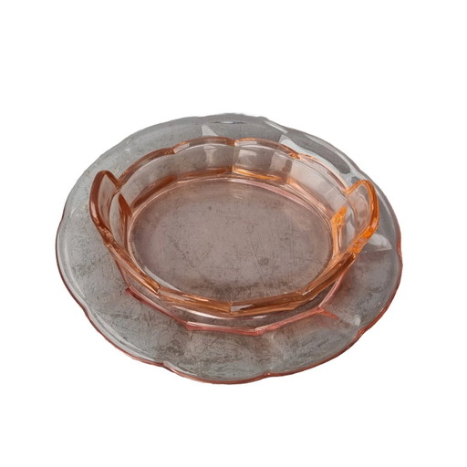 Bol Vintage en verre pressé rose Milieu du 20ème siècle