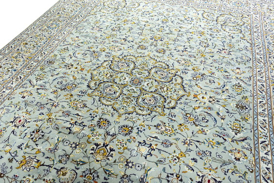 Image 1 of 391 X 293 cm Tapis Keshan noué à la main En vert pistache