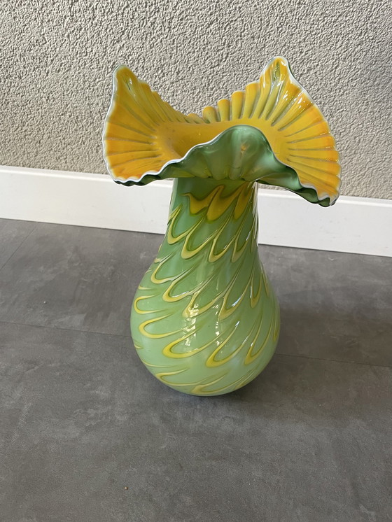 Image 1 of Vase Goldan Talast, verre soufflé à la bouche, vert et jaune